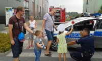 jastrzębscy policjanci podczas eventu &quot;Bezpieczny powrót do szkoły&quot;