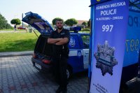 policjanci podczas festynów rodzinnych