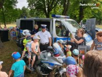 Zdjęcie przedstawiające, spotkanie z policjantami w związku z akcją: Bezpieczne wakacje