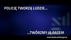 Zdjęcie kolorowe, przedstawiające plakat rekrutacji do Policji.