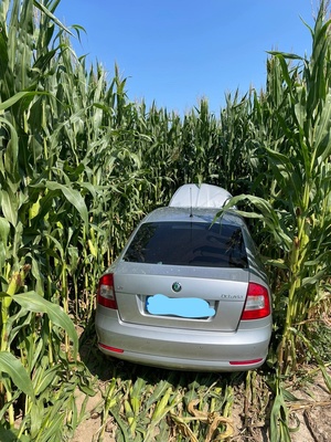 zdjęcia przedstawiające zdarzenie drogowe