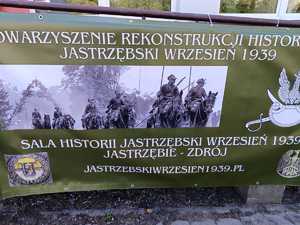 Zdjęcie tablicy pamiątkowej.