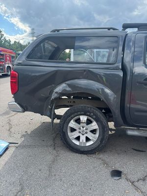 Zdjęcie samochodu nissan.