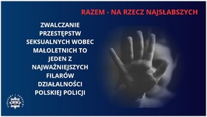 Dziecko z wystawioną ręką do przodu.